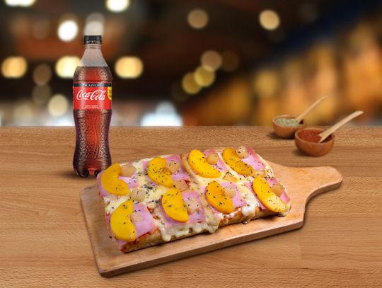 Pizza Hawaiana + Gaseosa 1/2L