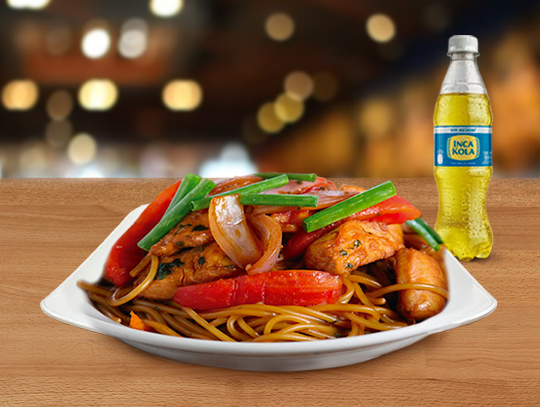 Tallarin saltado + Gaseosa 1/2L
